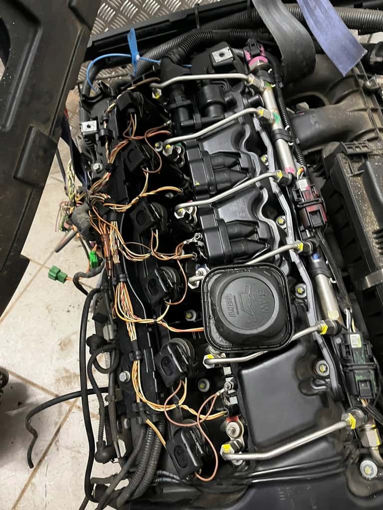 Moteur N54 B30 A vue 3