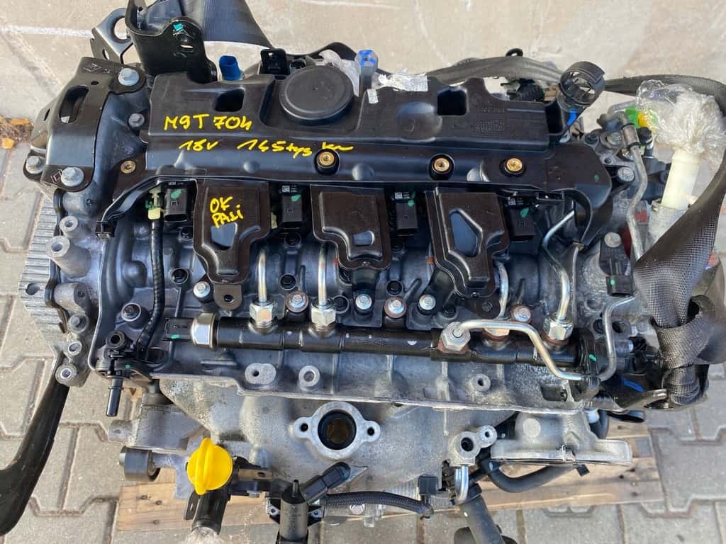 Moteur M9T 704 vue 2