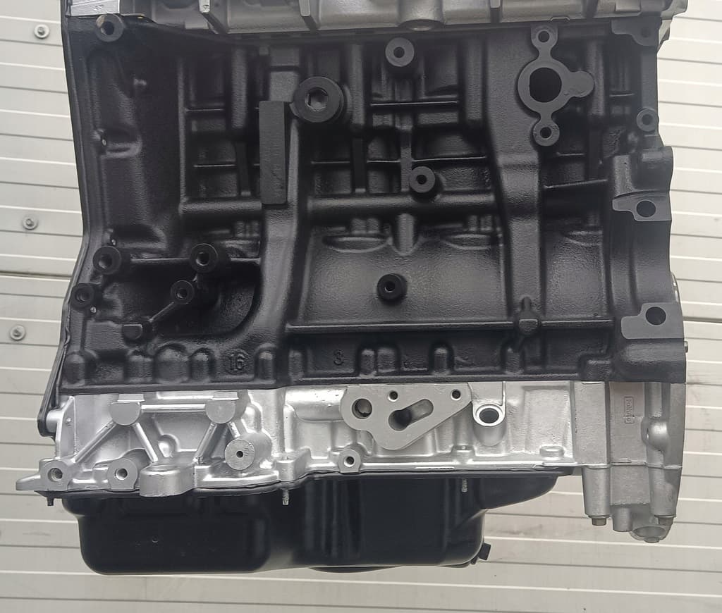 Moteur 4HV — vue 6