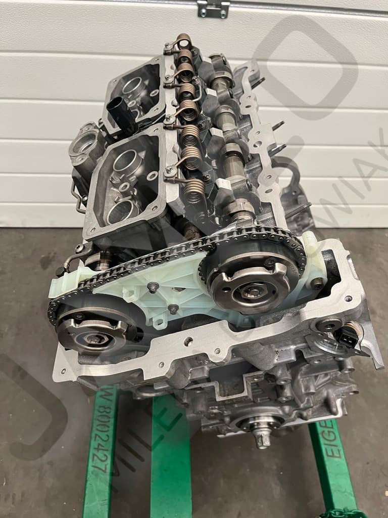 Moteur N20 B20 B — vue 3