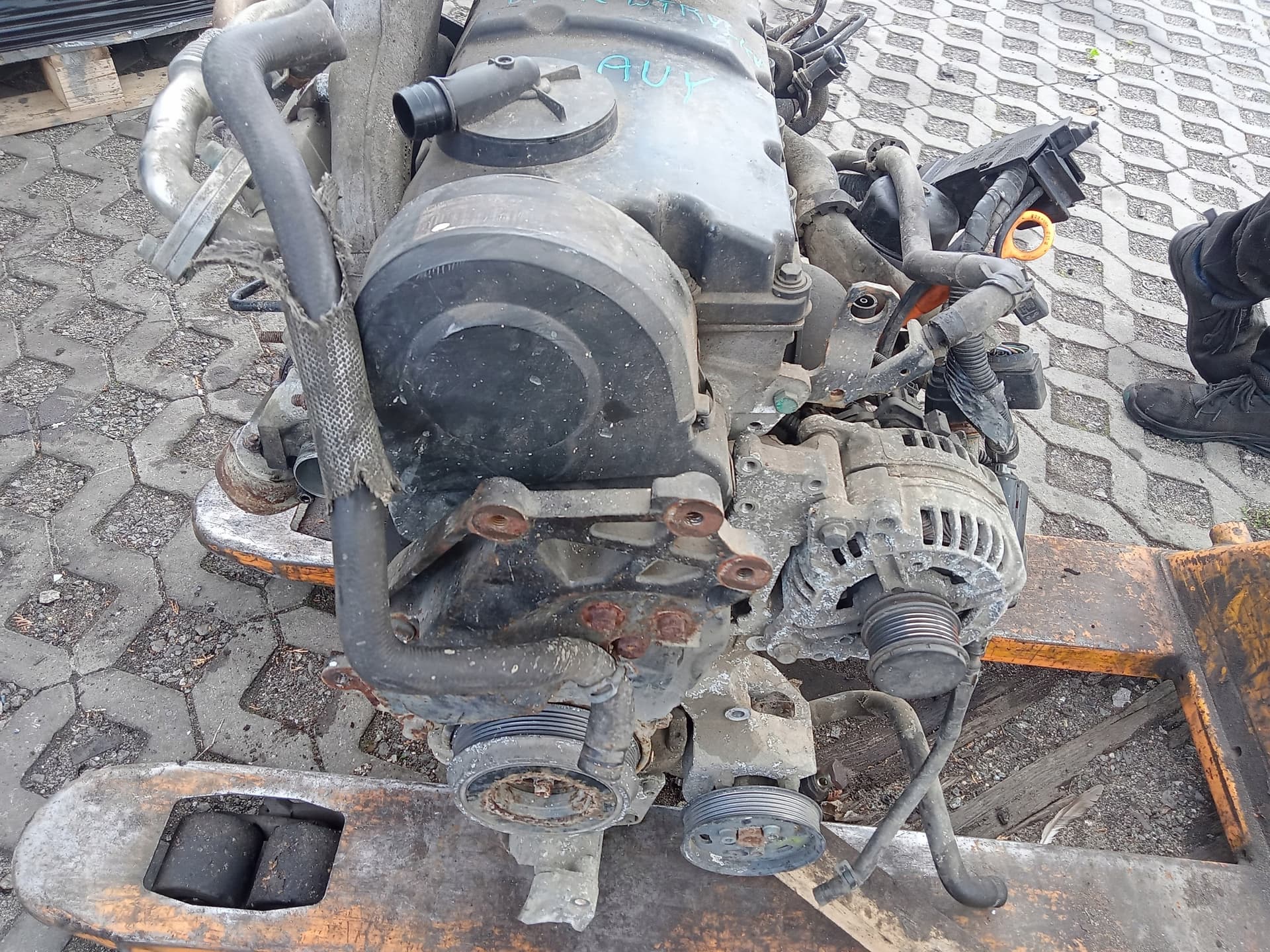 Moteur AUY — vue 4