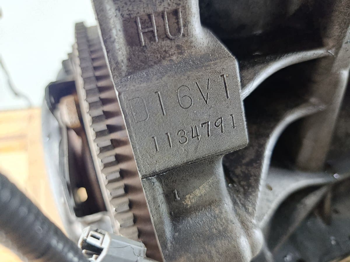 Moteur D16V1 — vue 6