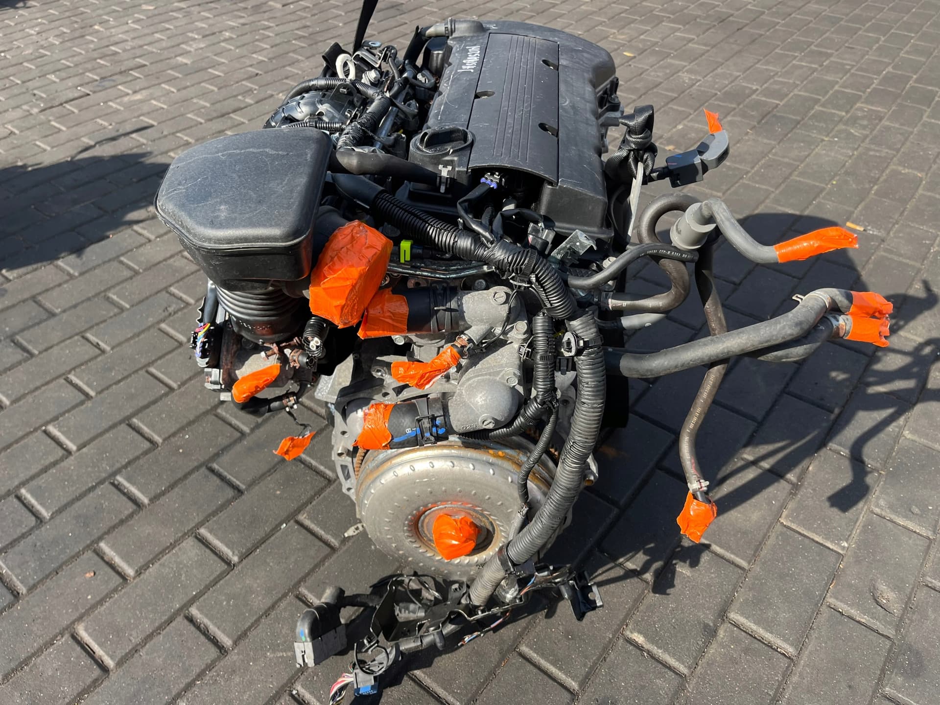 Moteur 4B12 — vue 13