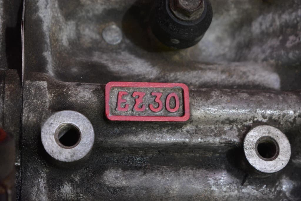 Moteur EZ30 — vue 8