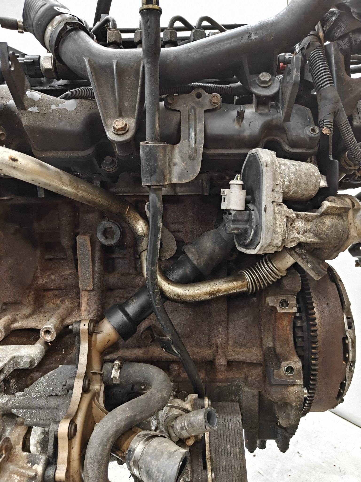 Moteur 4HV — vue 6