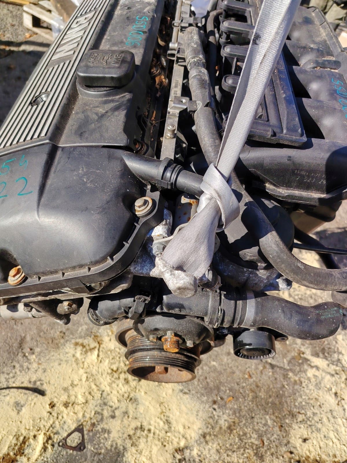 Moteur M54 B22 (226S1) — vue 2