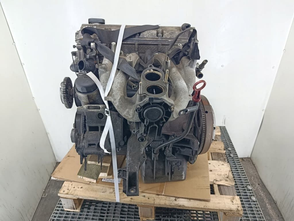 Moteur M43 B16 (164E2) - Image 1