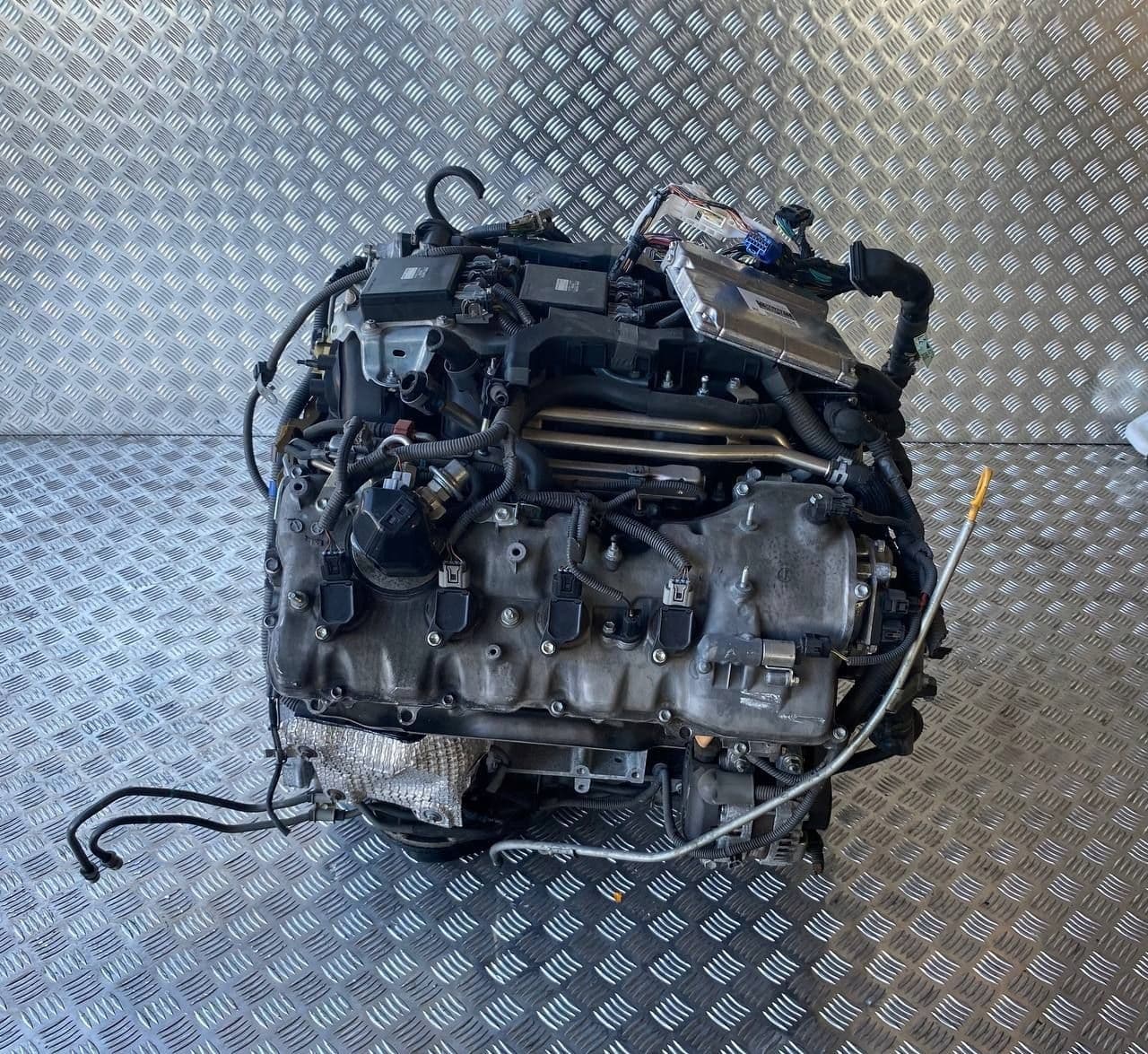 Moteur 1UR-FE — vue 5