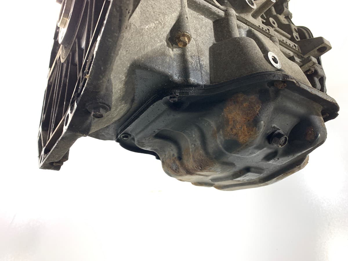 Moteur HR16DE — vue 4