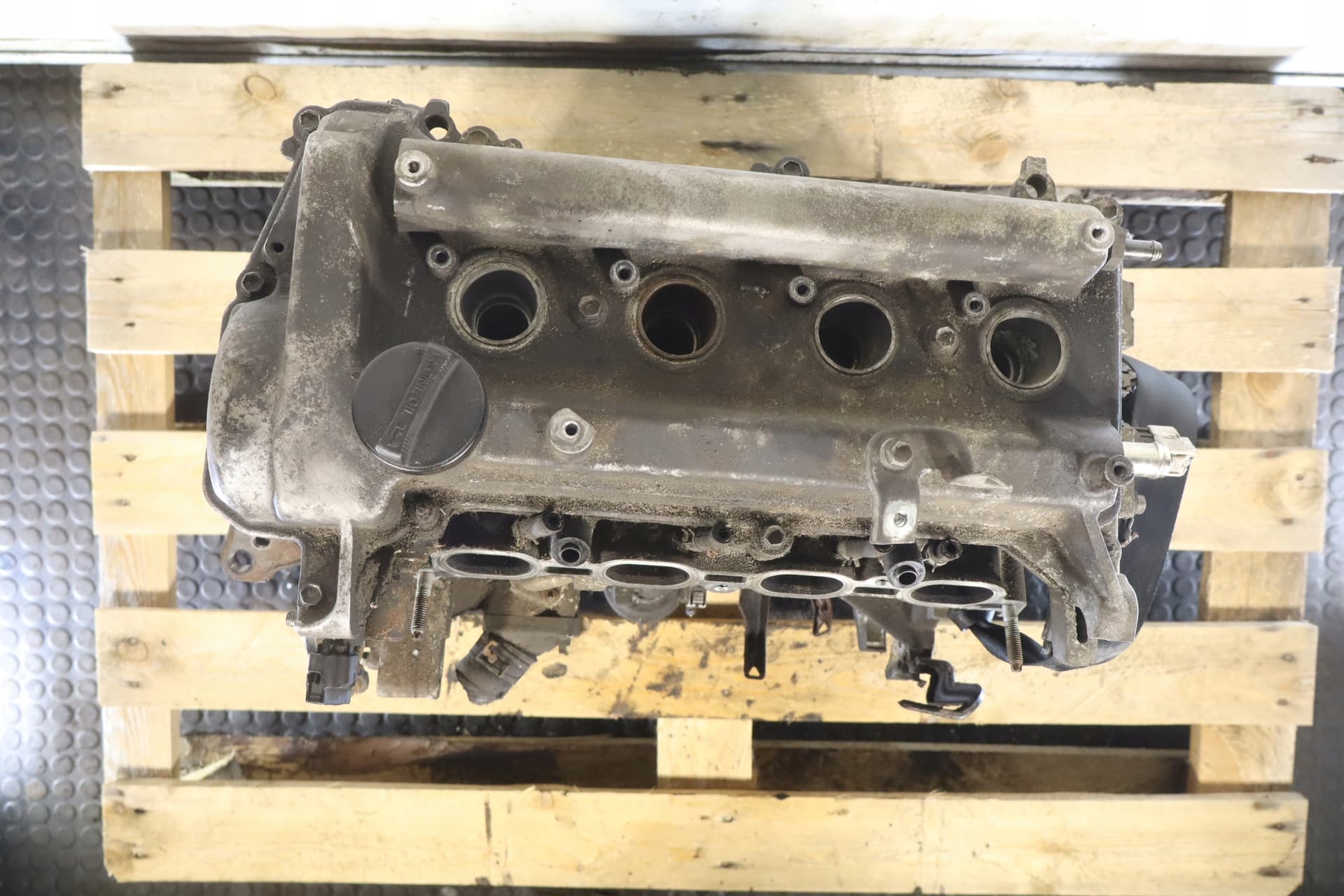 Moteur 1NZ-FXE — vue 3