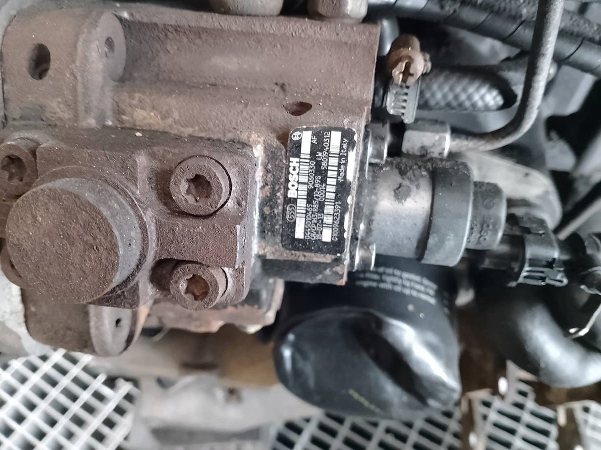 Moteur F1AGL411B — vue 4