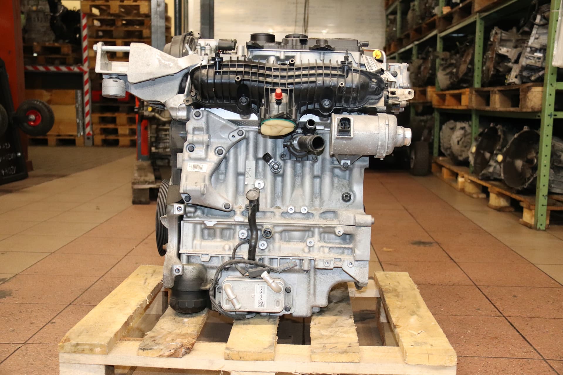 Moteur B 4204 T19 - Image 1