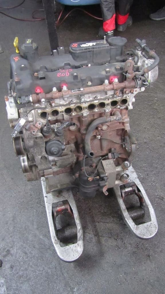 Moteur D4HA — vue 2