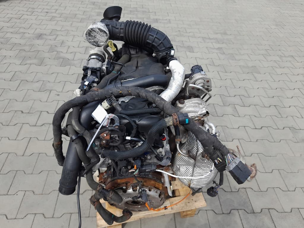 Moteur YNF6 — vue 3