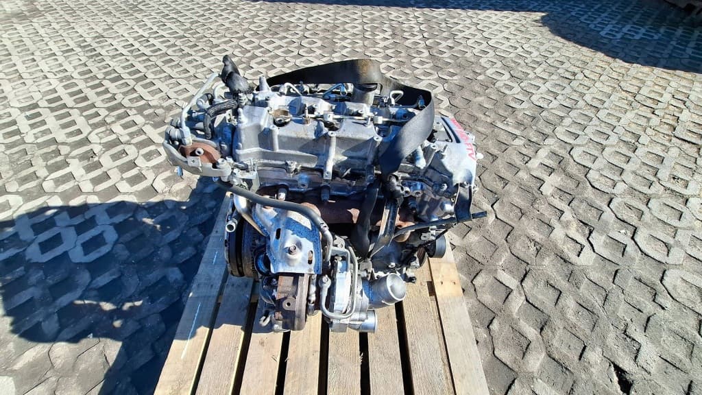 Moteur 2AD-FHV — vue 5
