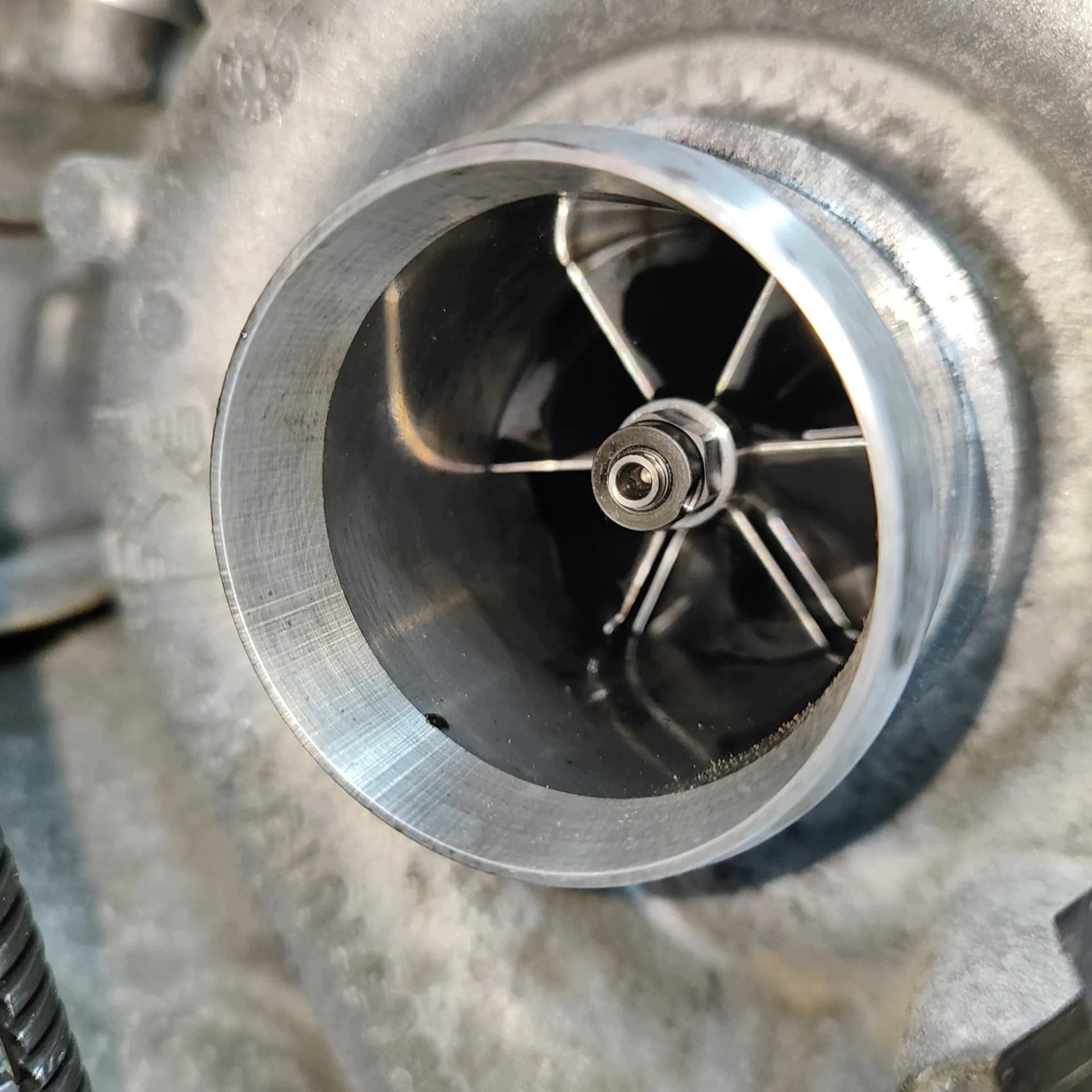 Moteur 4WZ-FTV (DW10FE) — vue 7