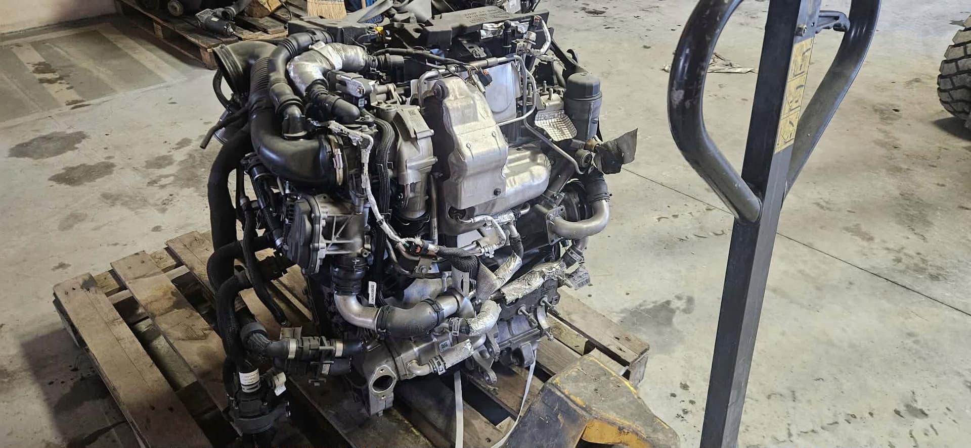 Moteur 204DTY(AJ20D4) — vue 3
