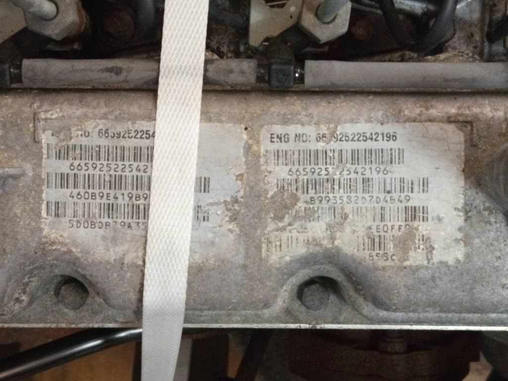 Moteur D27DT — vue 4
