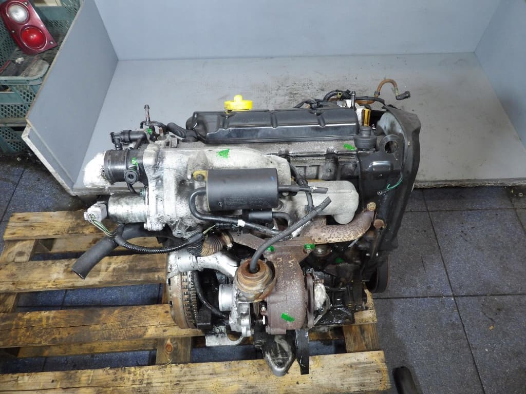Moteur F9Q 674 pour Renault Laguna