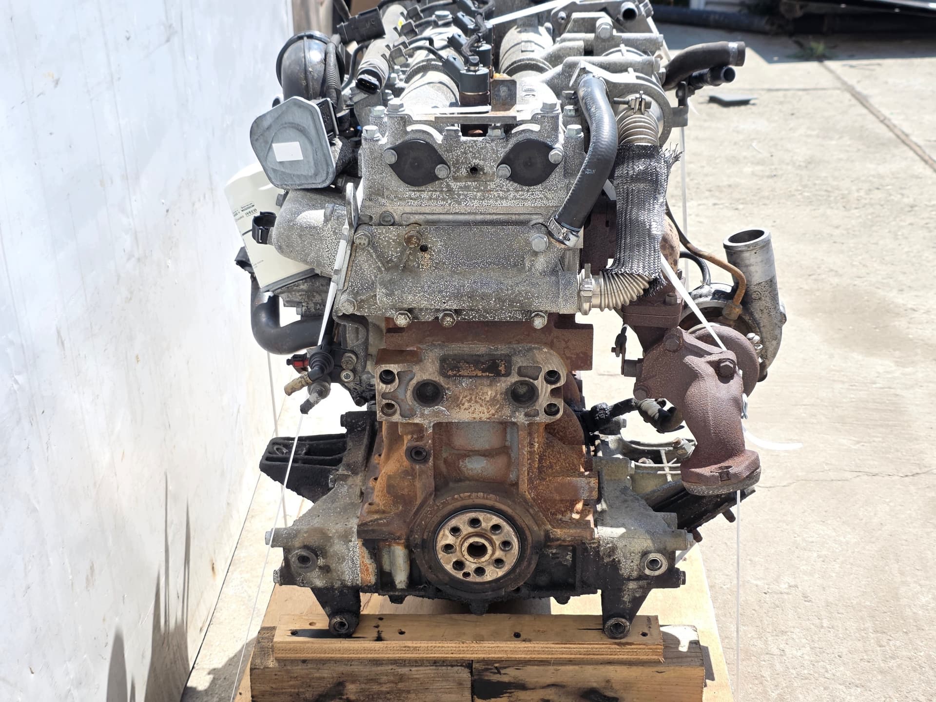 Moteur F1CE0481F — vue 5