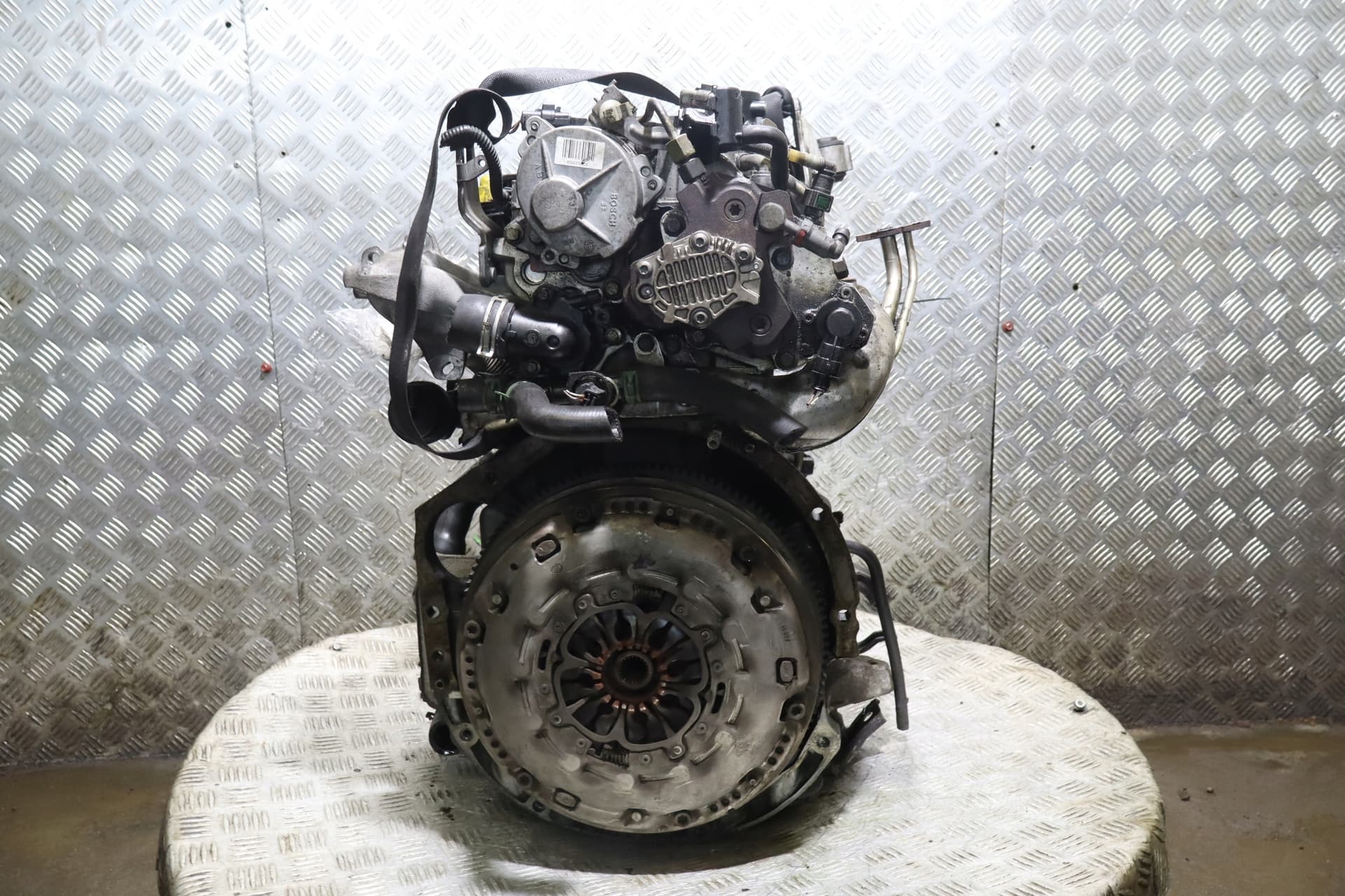 Moteur G9T 742 — vue 3