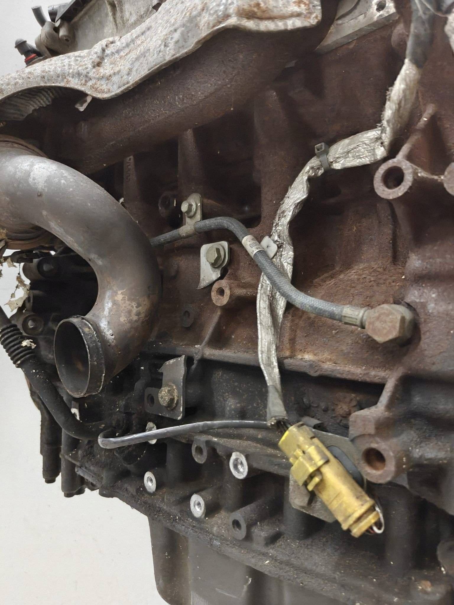 Moteur 4HV — vue 13