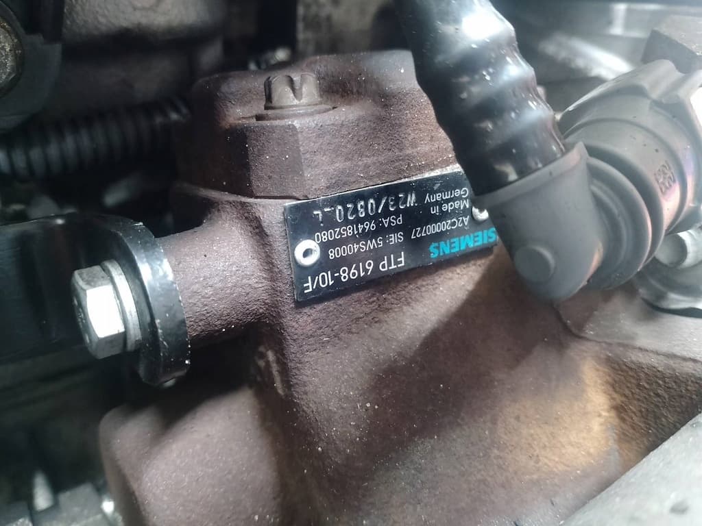 Moteur F6JA — vue 3