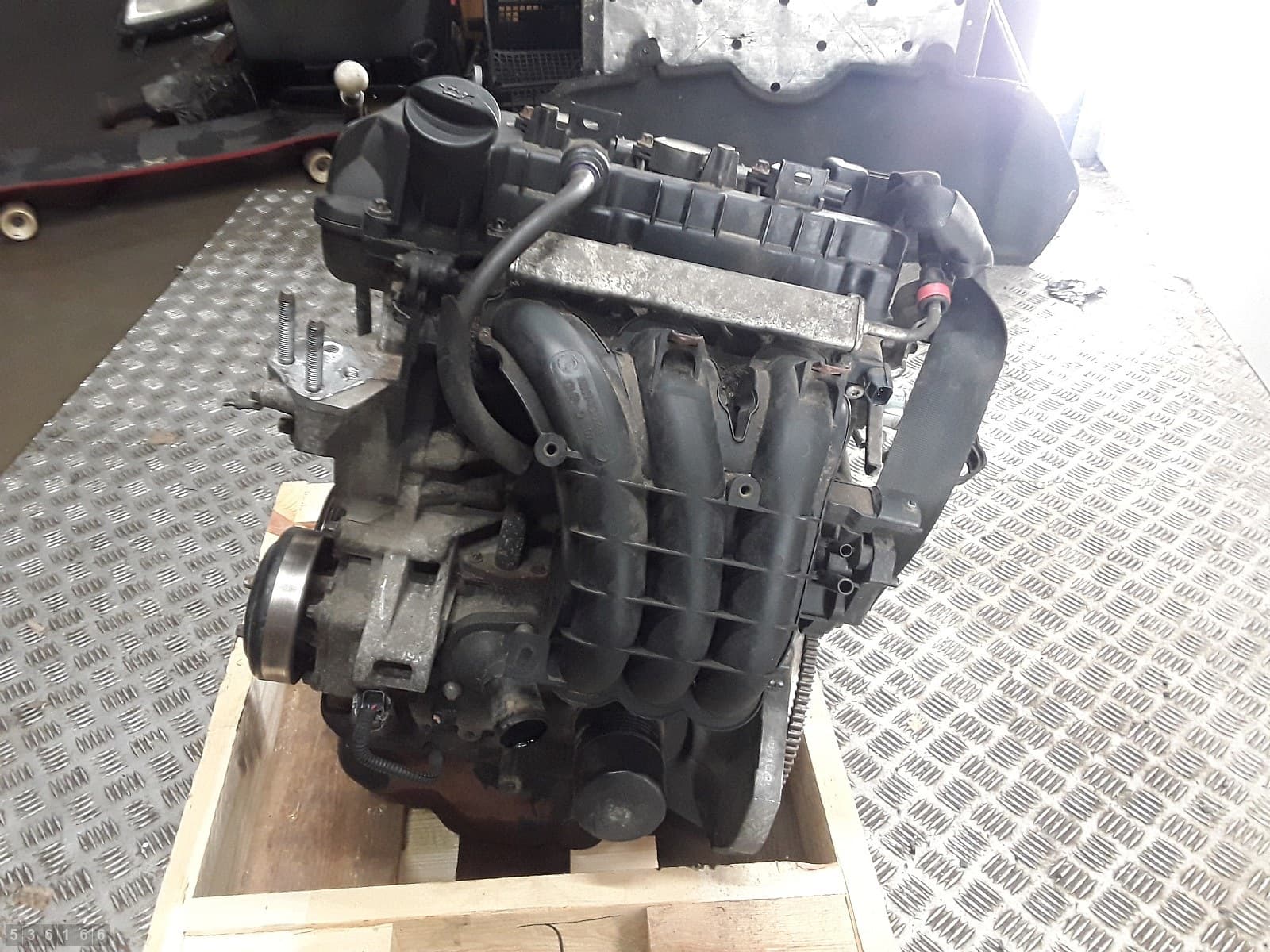 Moteur 4A90 — vue 2