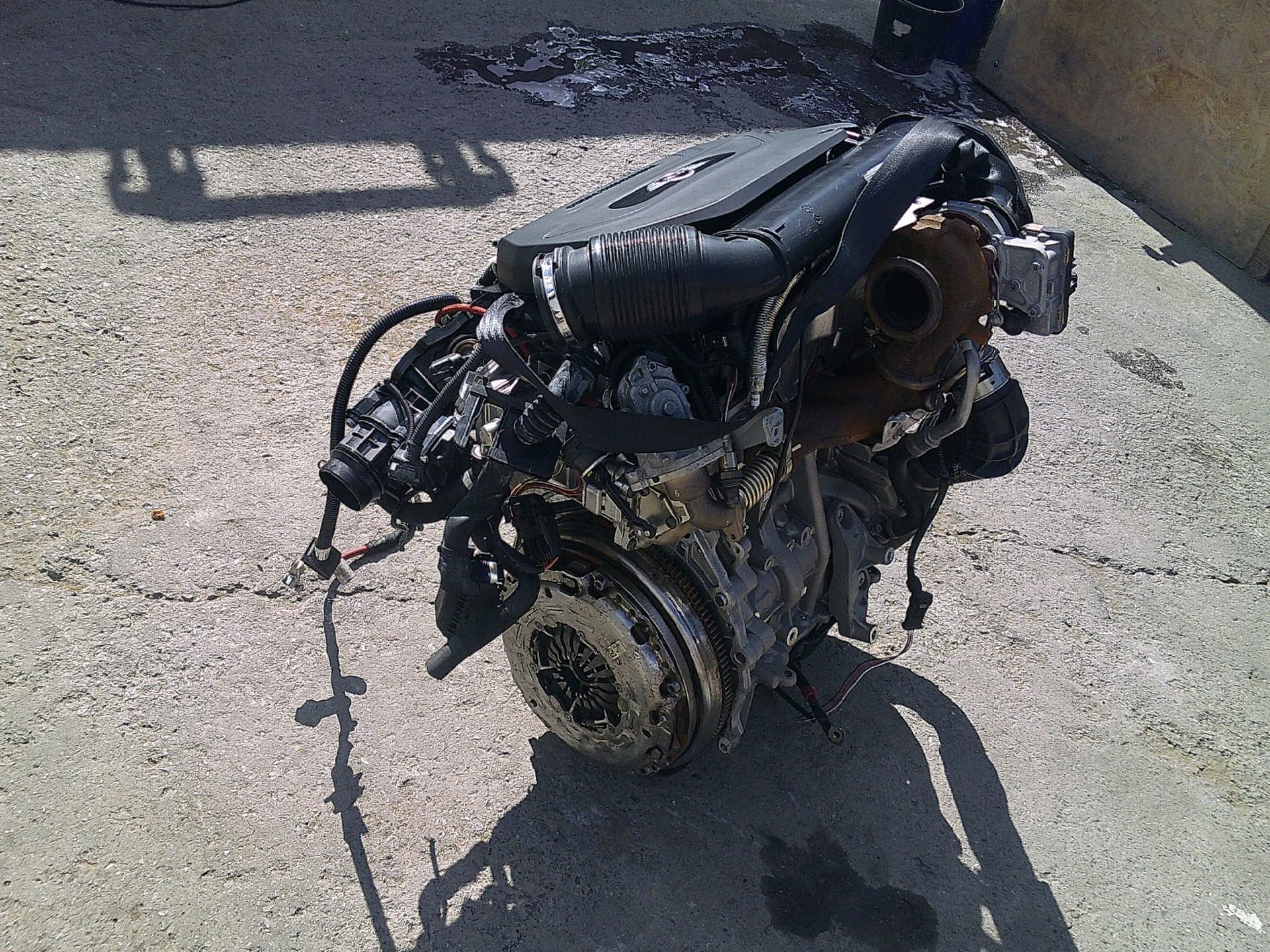 Moteur B37 C15 A — vue 3
