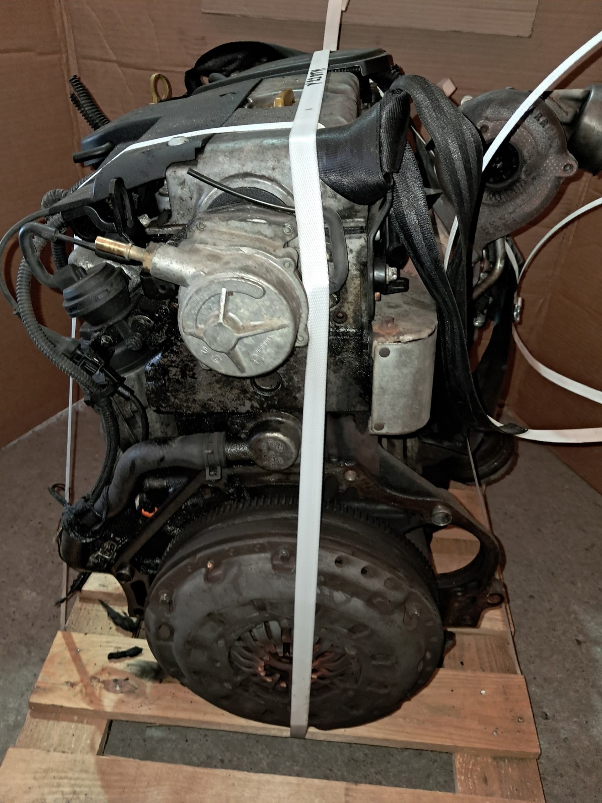 Moteur Y 22 DTH — vue 4