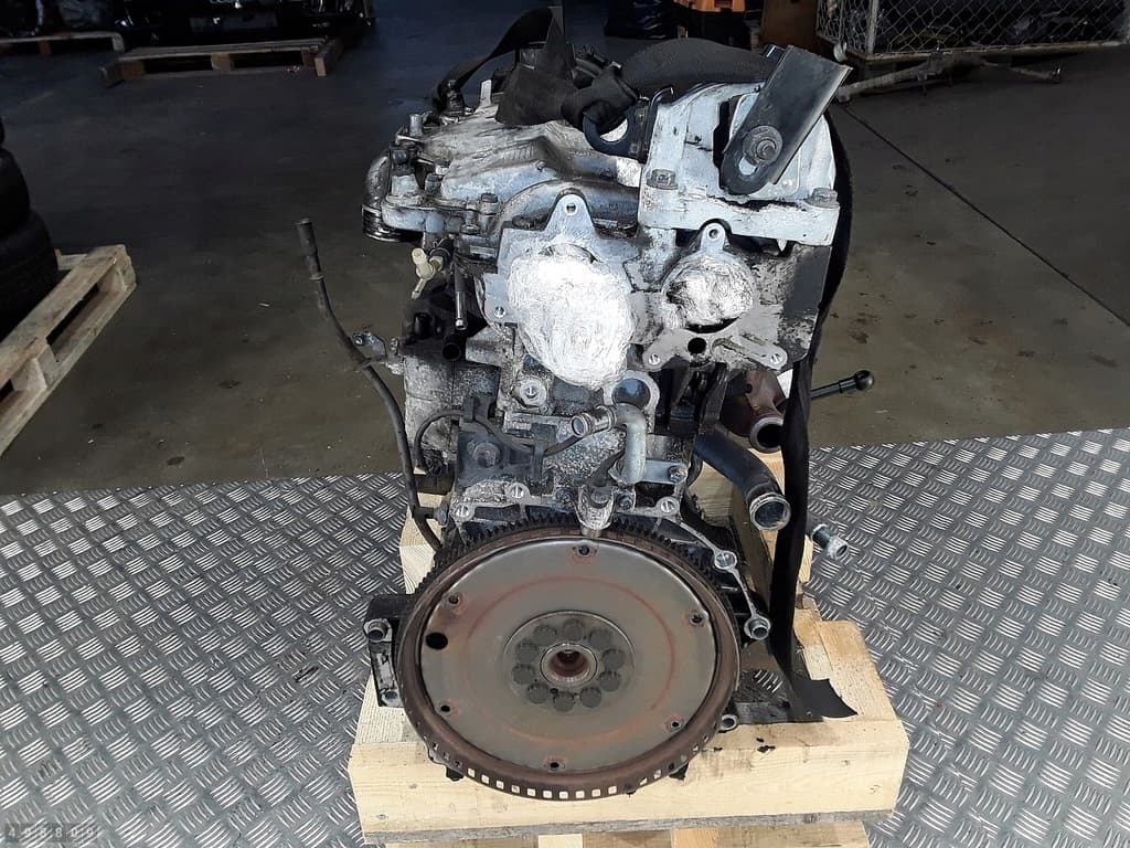 Moteur D 5244 T — vue 3