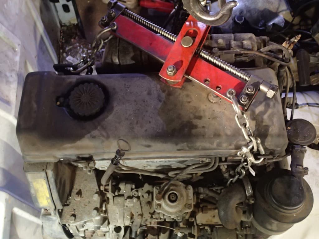 Moteur 8140.27 — vue 4