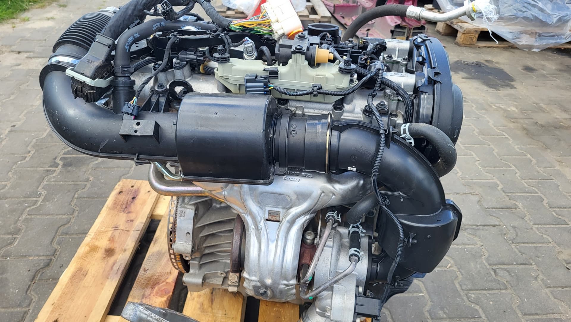 Moteur B 4204 T20 — vue 3