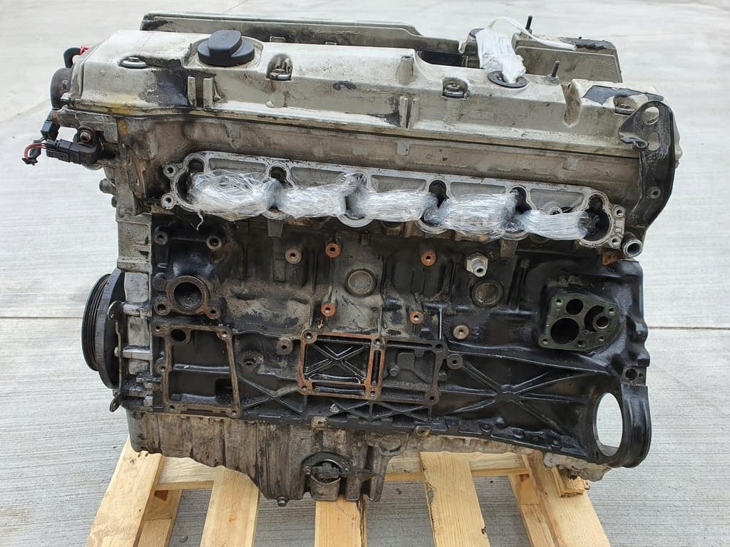 Moteur M 104.990 pour Mercedes-Benz