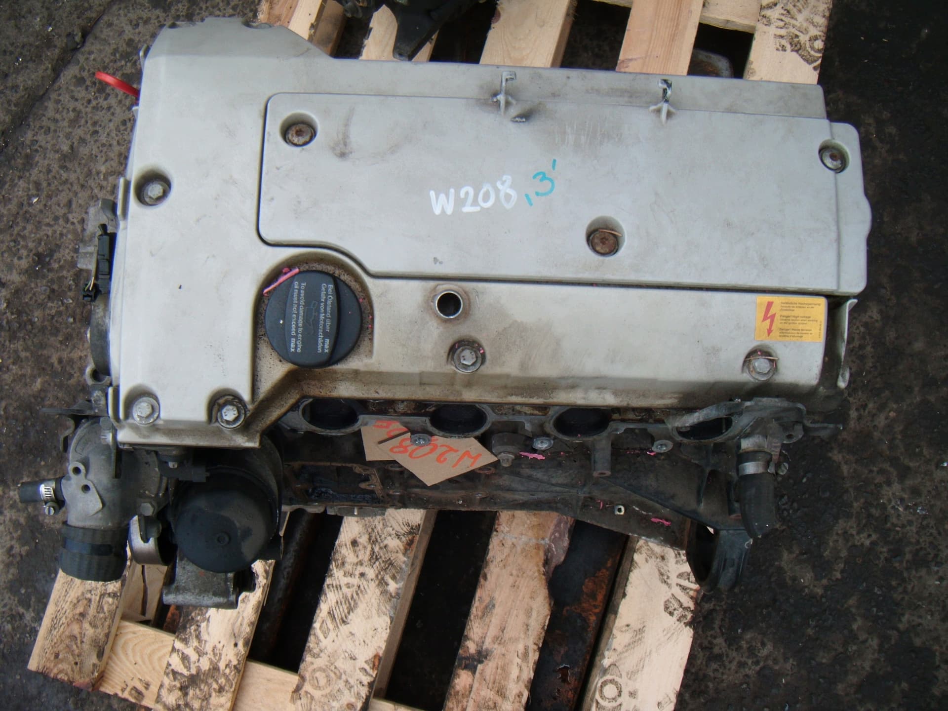 Moteur M 111.945 — vue 6
