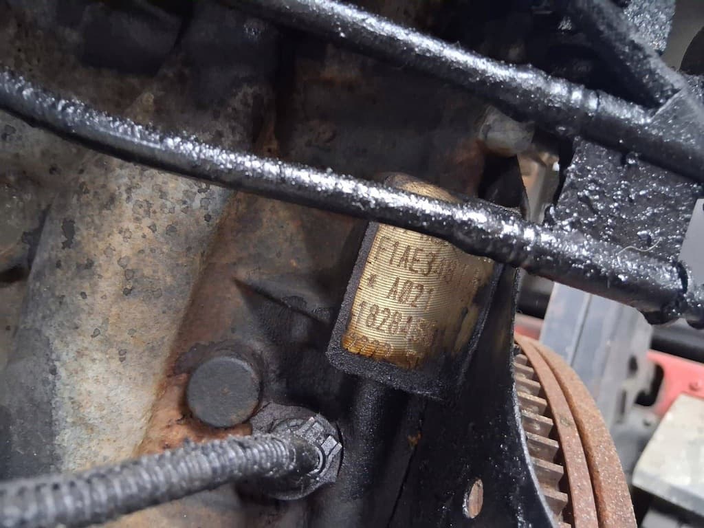 Moteur F1AE3481D — vue 4