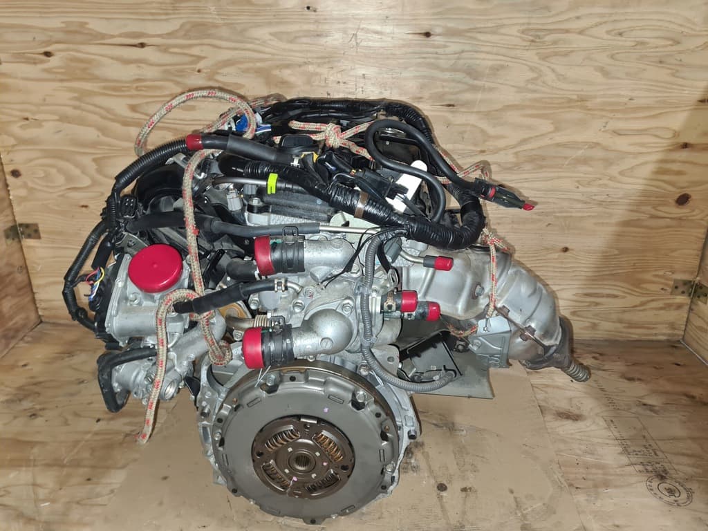 Moteur 4B11 — vue 4