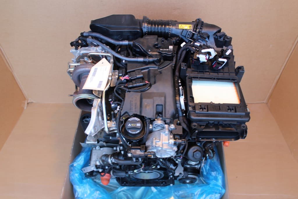 Moteur M 264.915 — vue 2