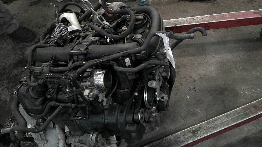 Moteur CAVB pour Volkswagen Touran