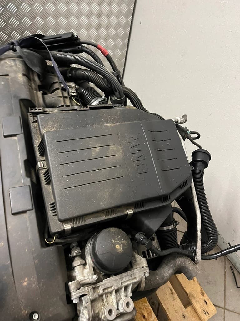 Moteur N54 B30 A — vue 2