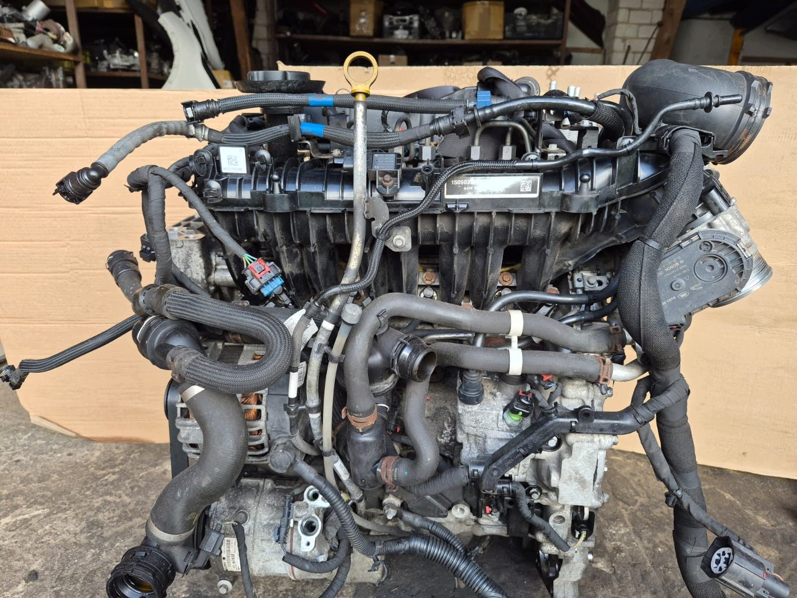 Moteur 204DTD(AJ20D4) — vue 2