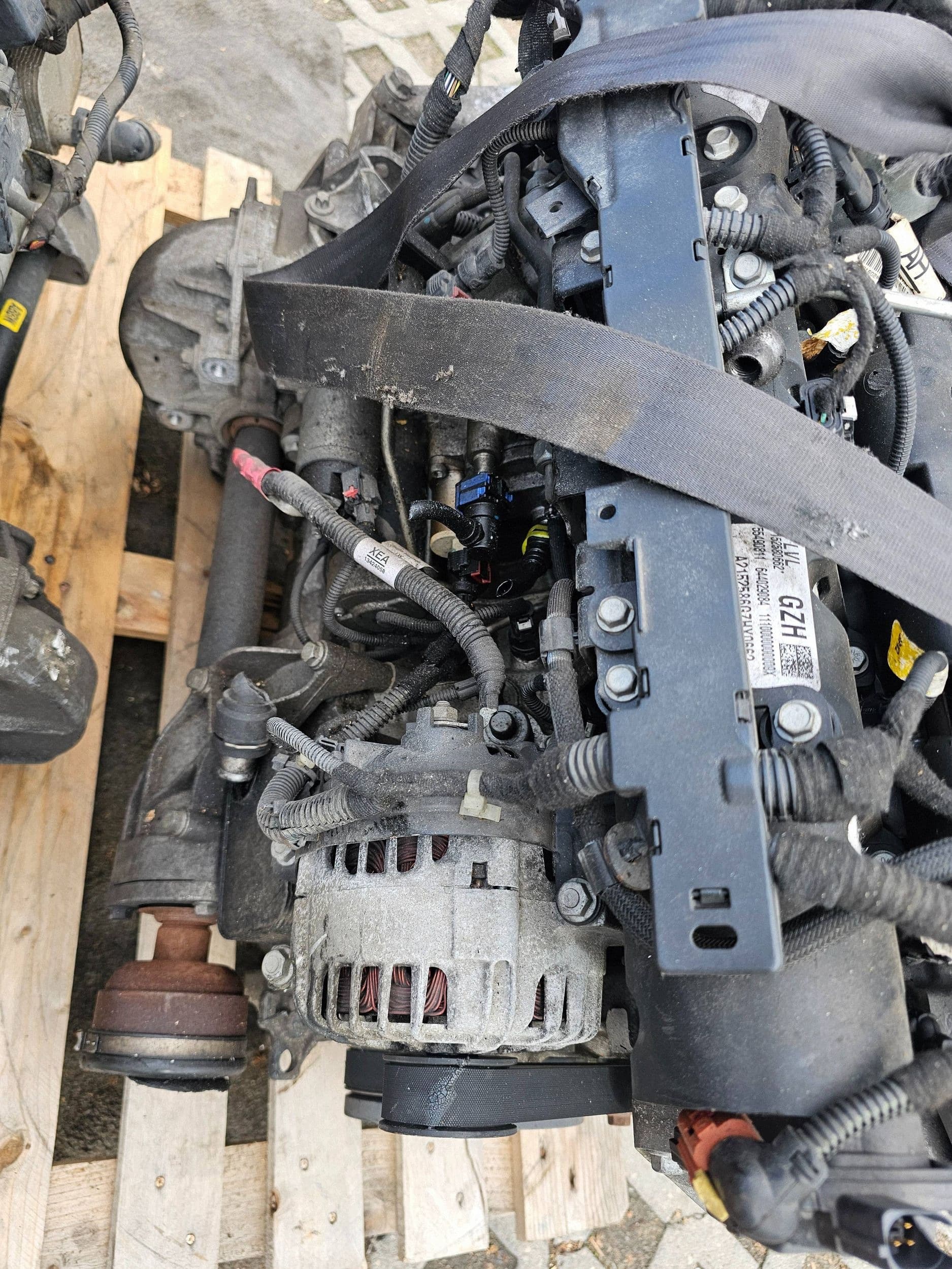 Moteur B 16 DTH — vue 2