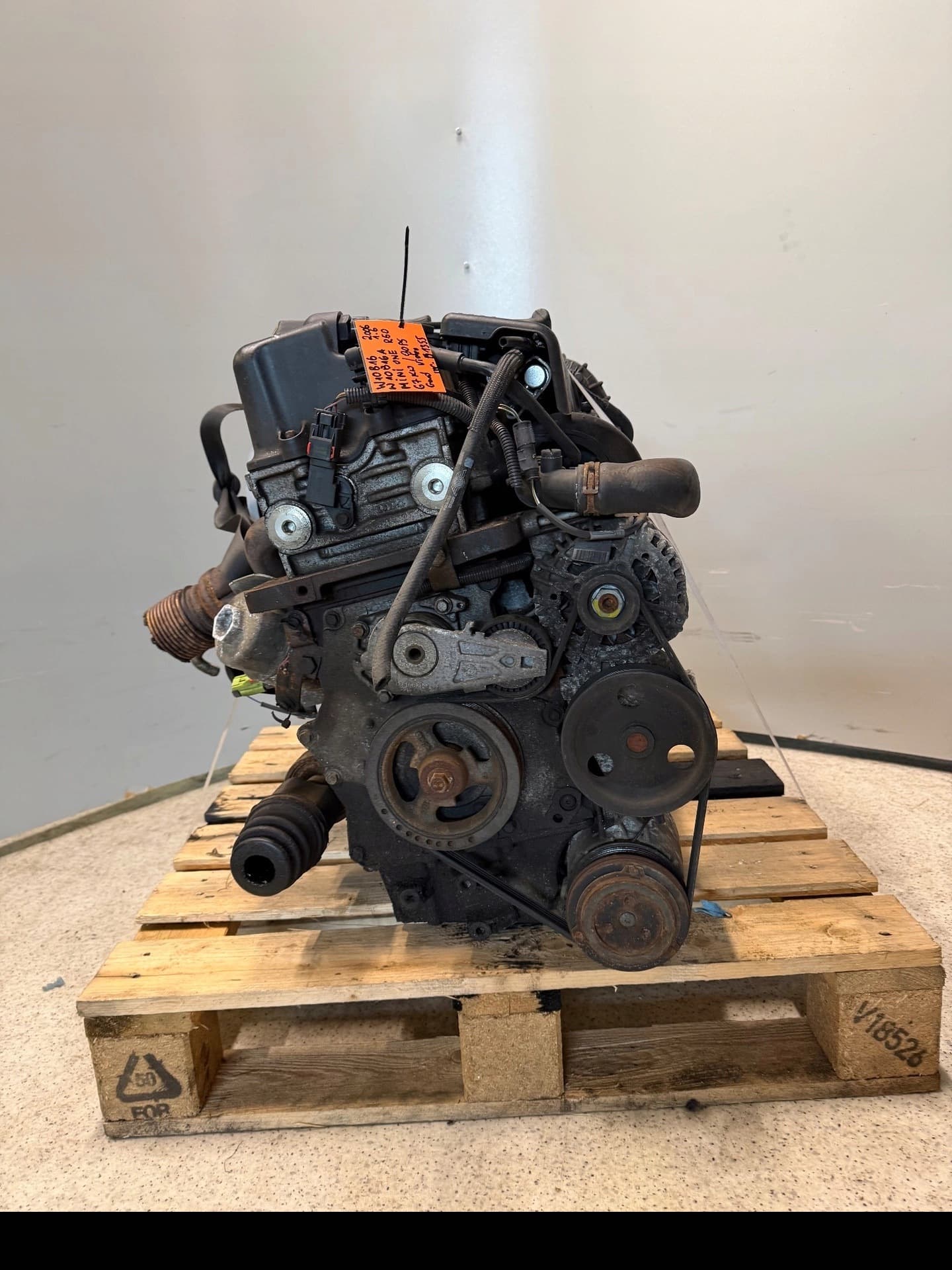 Moteur W10 B16 A — vue 2