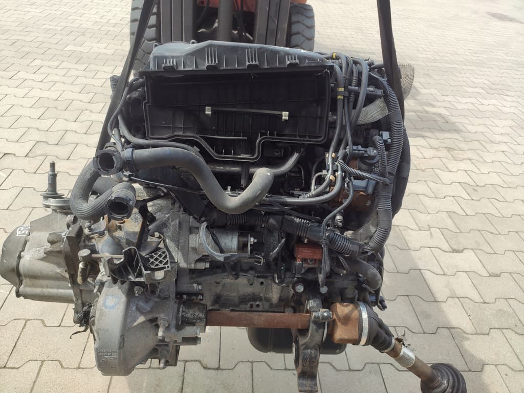 Moteur 9HN (DV6ETED) — vue 2